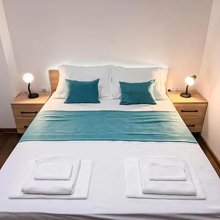 Main Street Apartment *